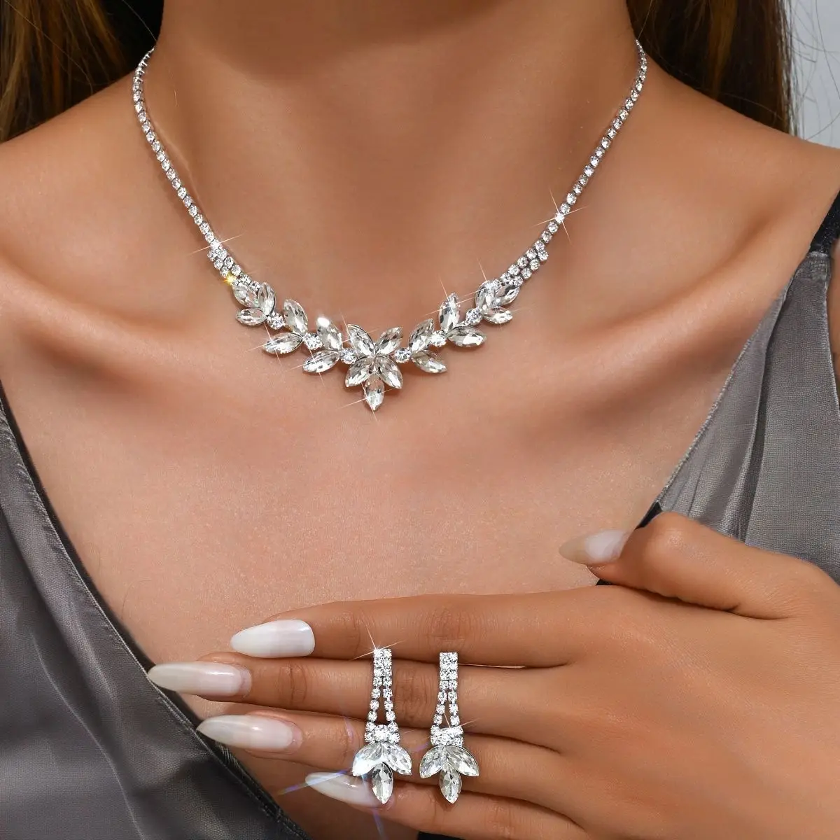 Body Jewelry And Earrings - Nefis Rhinestone Gerdanlık Küpe Seti V