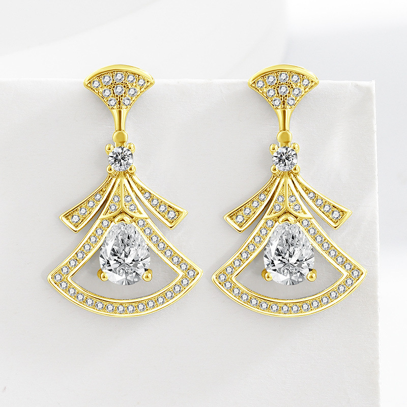 Nefis Pırlanta İşlemeli Yelpaz - Body Jewelry Diamond incelemesi ve fiyatı