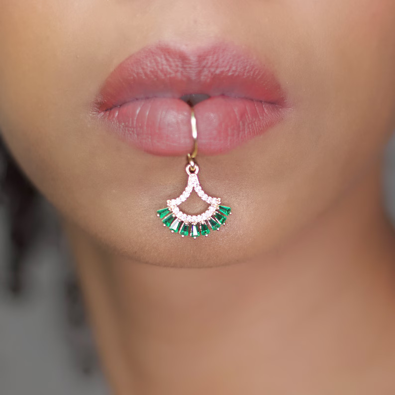 Lüks Altın Rengi Çiçek Şekli K - Body Jewelry And Earrings incelemesi ve fiyatı